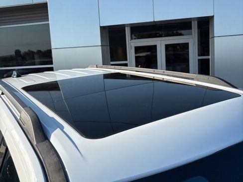 New 2025 Ford Expedition Platinum w/ Stealth Performance Package image 10