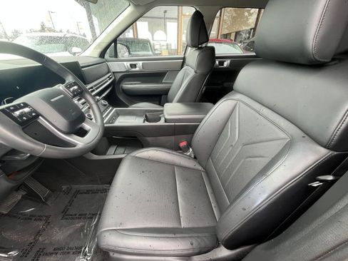 Used 2025 Hyundai Santa Fe SEL image 29