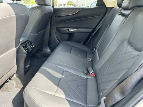 Used 2024 Lexus NX 350h AWD w/ Luxury Package image 15