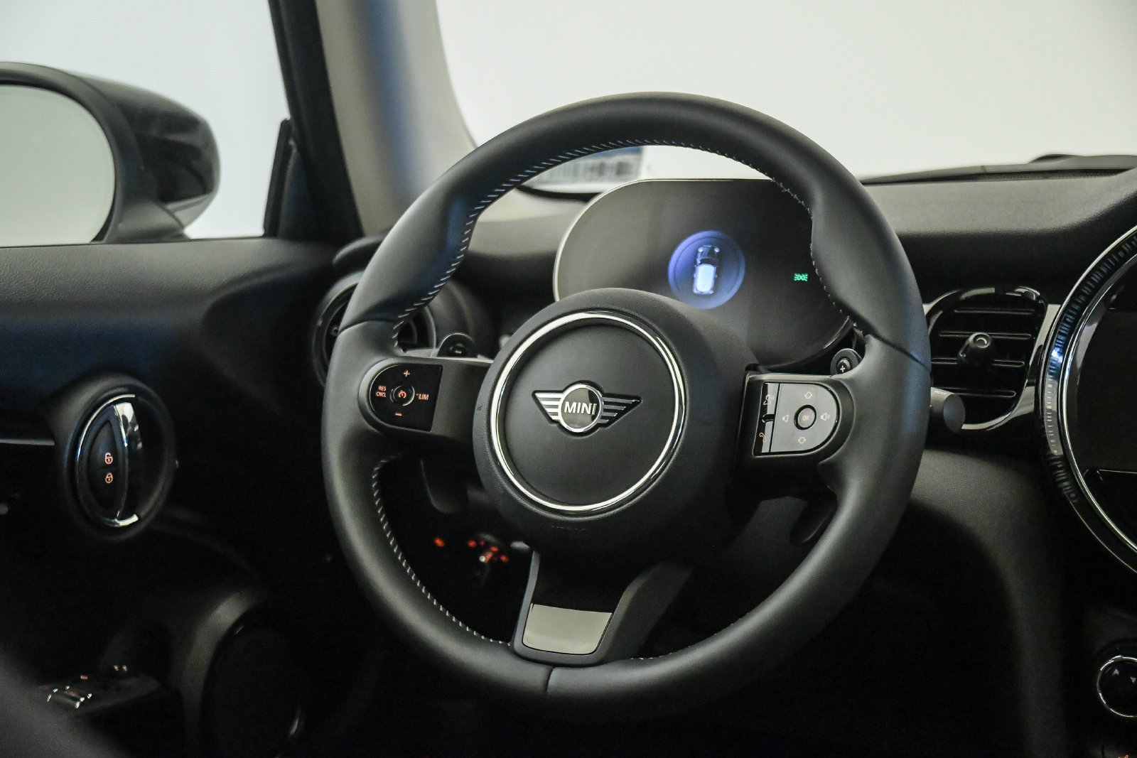 Used 2024 MINI Cooper S FWD image 12