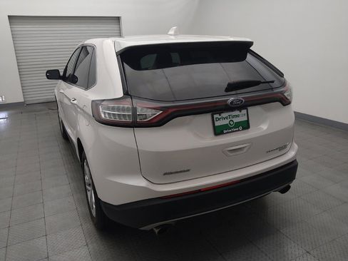 Used 2018 Ford Edge Titanium w/ Technology Package FWD image 6