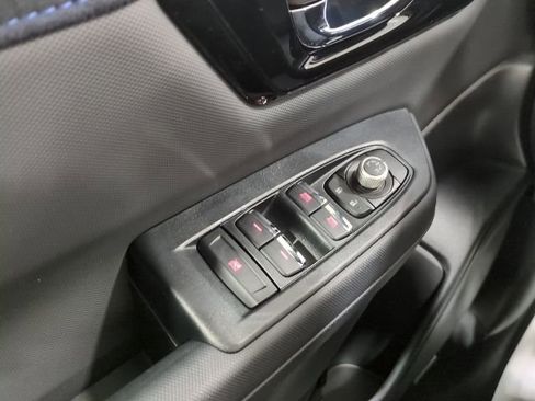 Certified 2025 Subaru Forester Limited image 17