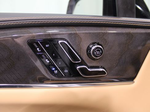 New 2025 Cadillac Escalade IQ Luxury 2 image 8