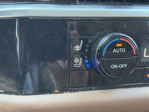 Used 2022 Nissan Pathfinder Platinum w/ Cargo Package AWD/4WD image 12