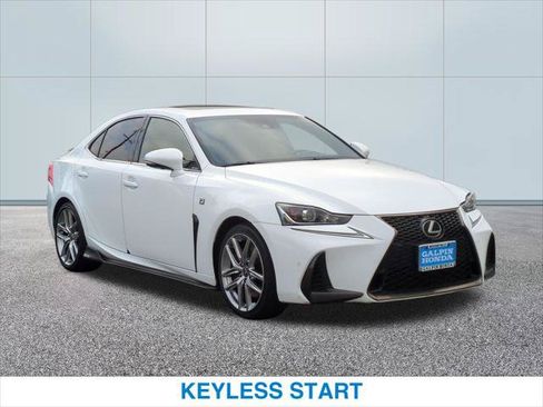 Used 2018 Lexus IS 300 F Sport RWD image 4