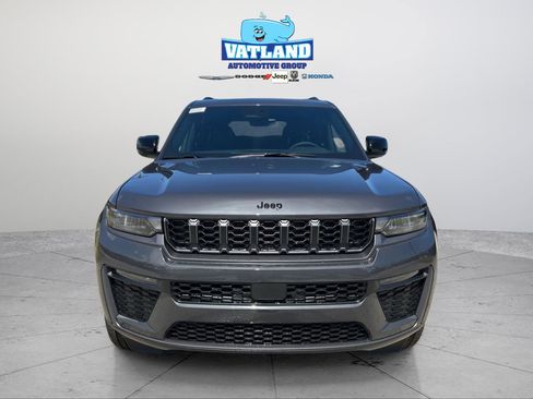 New 2026 Jeep Grand Cherokee L Limited image 21