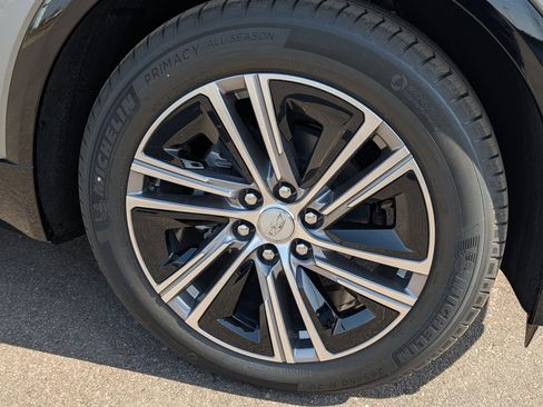 New 2026 Cadillac Lyriq Luxury w/ LPO, Floor Liner Package image 13