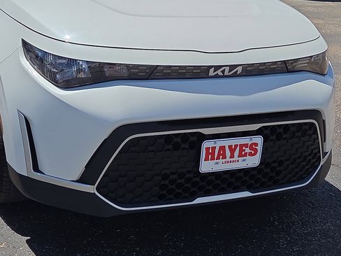 Used 2023 Kia Soul LX w/ LX Technology Package image 6