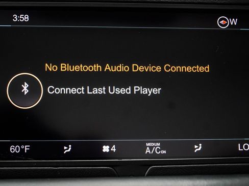 Used 2019 Aston Martin DB11 Volante RWD image 41