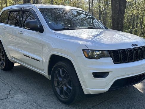 Used 2021 Jeep Grand Cherokee Limited w/ Quick Order Package 2GK 80th AWD/4WD image 3