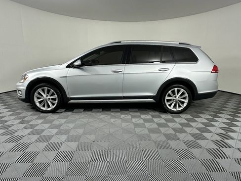 Used 2017 Volkswagen Golf Alltrack SE image 14