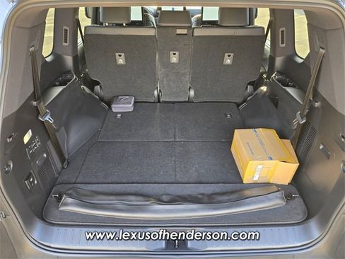 Used 2024 Lexus LX 600 4WD w/ Luxury Package image 15