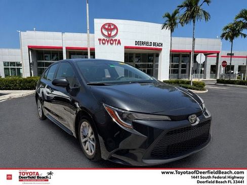 Used 2020 Toyota Corolla LE w/ LE Premium Package FWD image 1
