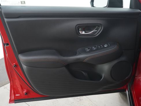Used 2025 Honda HR-V Sport image 20