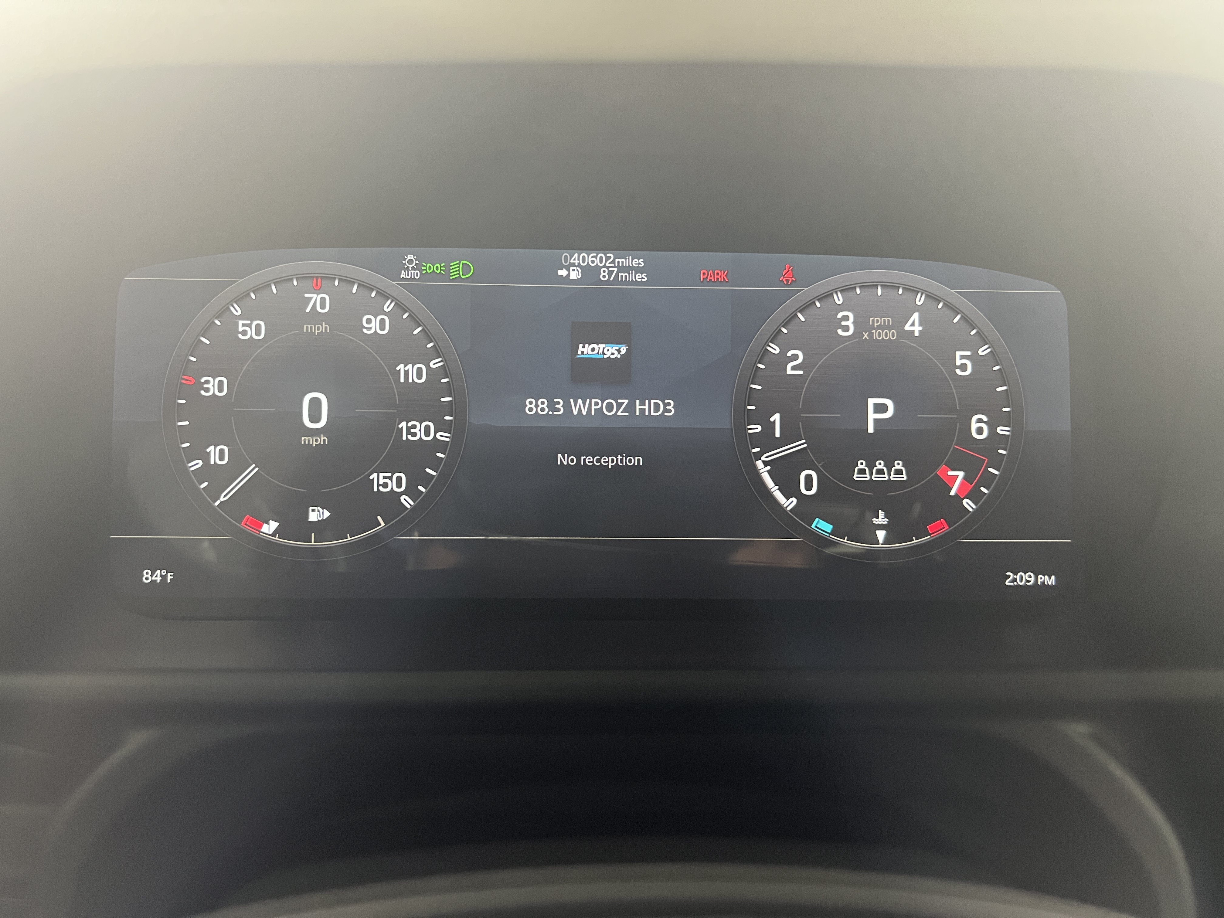 Used 2022 Land Rover Defender 90 X-Dynamic SE AWD/4WD image 16