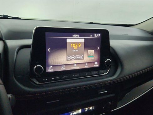 Certified 2025 Nissan Rogue SV image 41