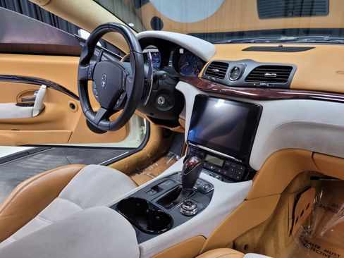 Used 2018 Maserati GranTurismo Sport image 33
