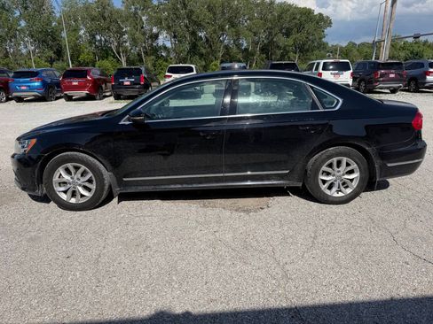 Used 2016 Volkswagen Passat 1.8T S FWD image 6