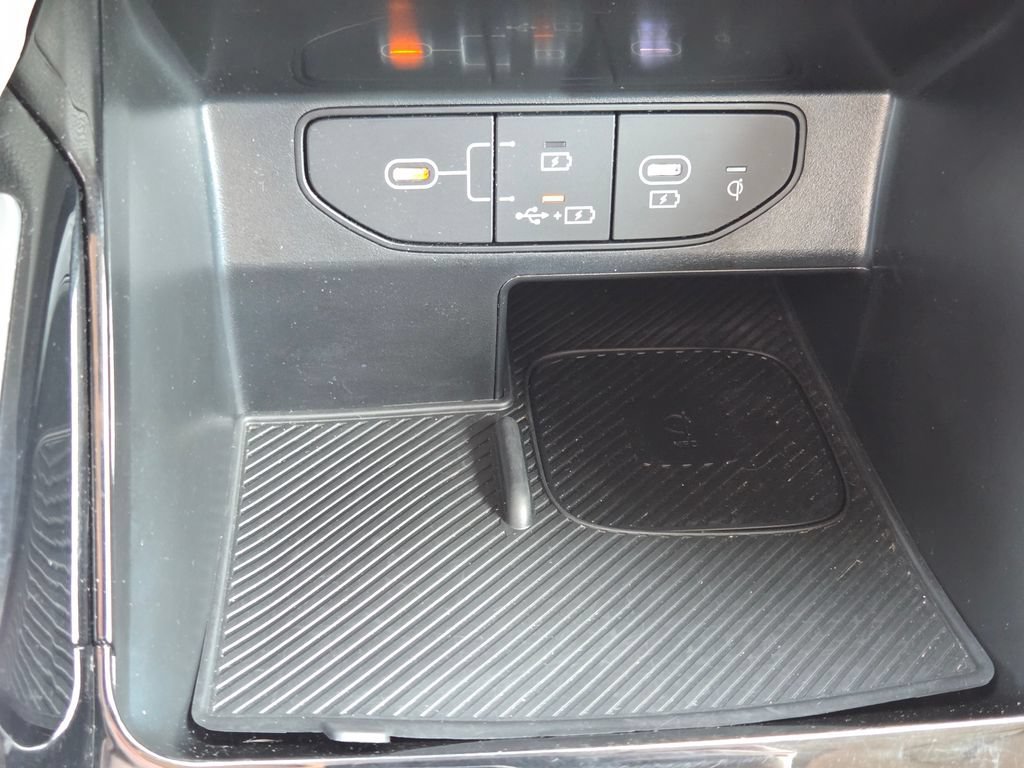 Used 2025 Kia Sorento SX AWD/4WD image 14