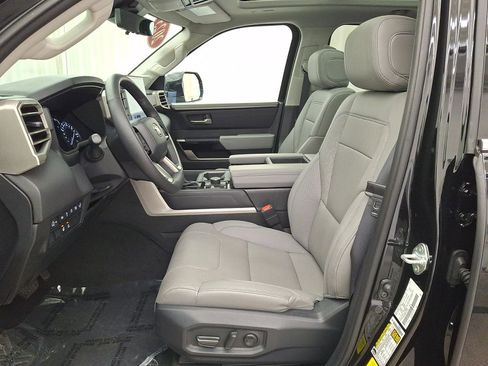Used 2023 Toyota Tundra Limited AWD/4WD image 14