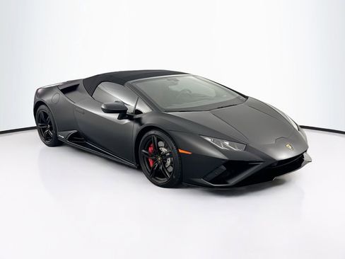 Used 2021 Lamborghini Huracan EVO image 36