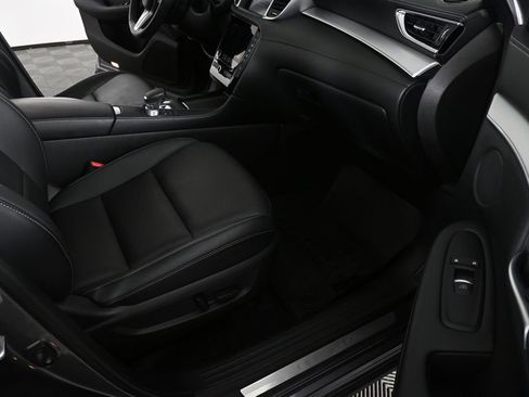 Used 2021 INFINITI QX50 Luxe w/ Appearance Package FWD image 22