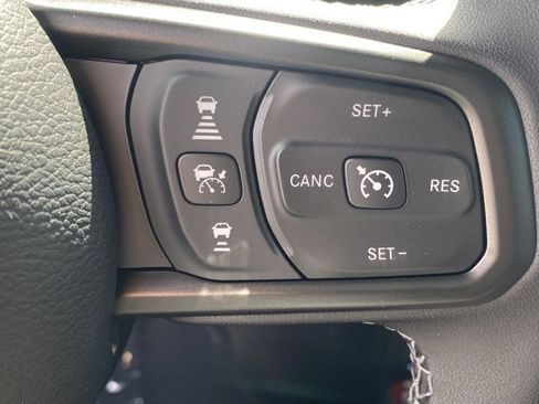 New 2025 Jeep Gladiator Rubicon image 18