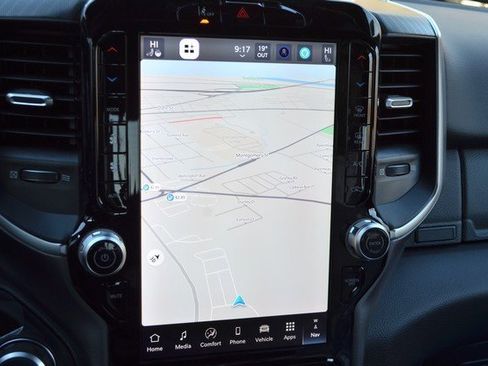 New 2026 RAM 1500 4x4 Crew Cab image 30