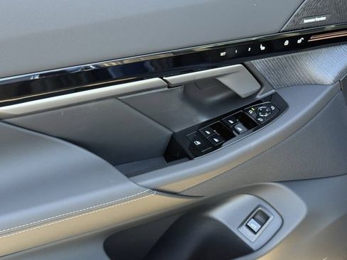 New 2026 BMW 530i w/ Premium Package image 12