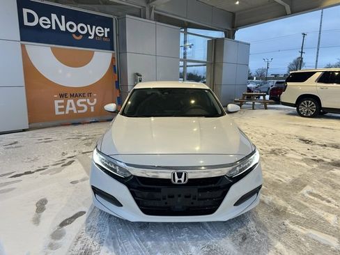 Used 2018 Honda Accord LX image 2