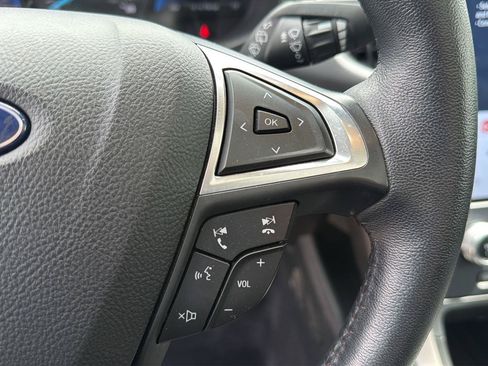 Used 2022 Ford Edge SEL w/ Convenience Package AWD/4WD image 16