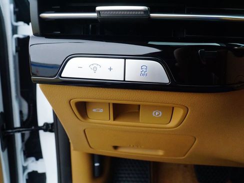 New 2025 Genesis G80 2.5T image 14