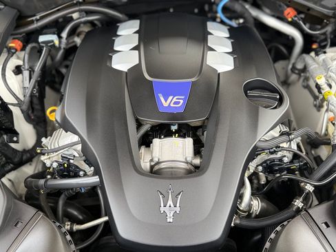 Used 2023 Maserati Levante Modena image 26