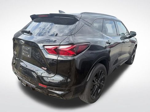 Used 2019 Chevrolet Blazer RS w/ Sun and Wheels Package FWD image 3