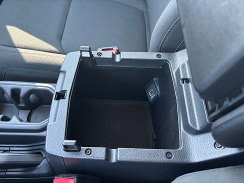 Used 2023 Jeep Wrangler Sport image 30