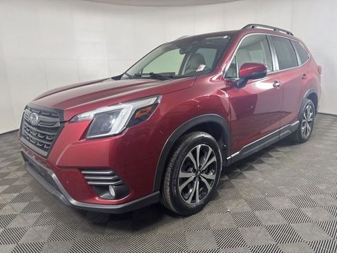Used 2022 Subaru Forester Limited image 8