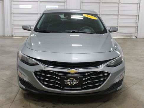 Used 2024 Chevrolet Malibu LT FWD image 2