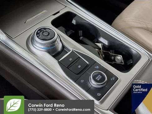 Certified 2022 Ford Explorer Platinum w/ Equipment Group 601A image 21