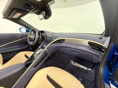 Certified 2025 Ferrari Roma Spider RWD image 26