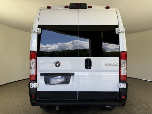 Used 2023 RAM ProMaster 2500 FWD image 6