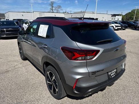 Used 2023 Chevrolet TrailBlazer RS w/ Sun and Liftgate Package AWD/4WD image 3