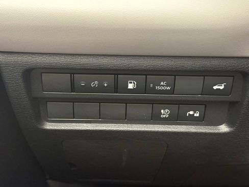 New 2025 Mitsubishi Outlander SEL image 10