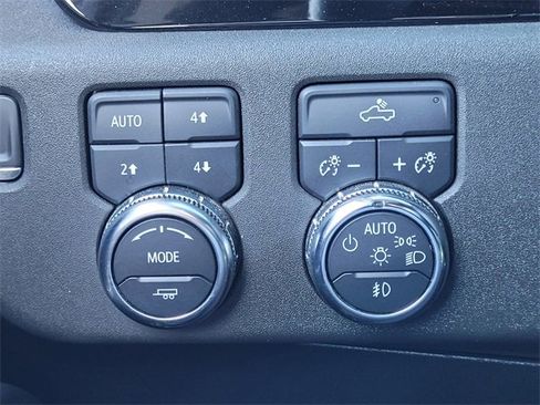 Used 2022 GMC Sierra 1500 Elevation image 18