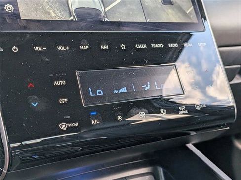 Used 2022 Hyundai Santa Cruz Limited image 15