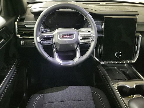 Certified 2025 GMC Acadia Elevation image 16