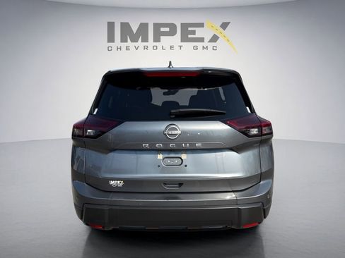 Used 2025 Nissan Rogue SV FWD image 4