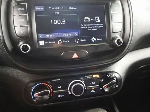 Used 2024 Kia Soul LX w/ Option Group 015 FWD image 18