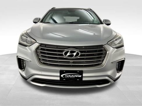 Used 2019 Hyundai Santa Fe XL image 3
