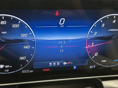 New 2026 Mercedes-Benz GLC 300 image 30