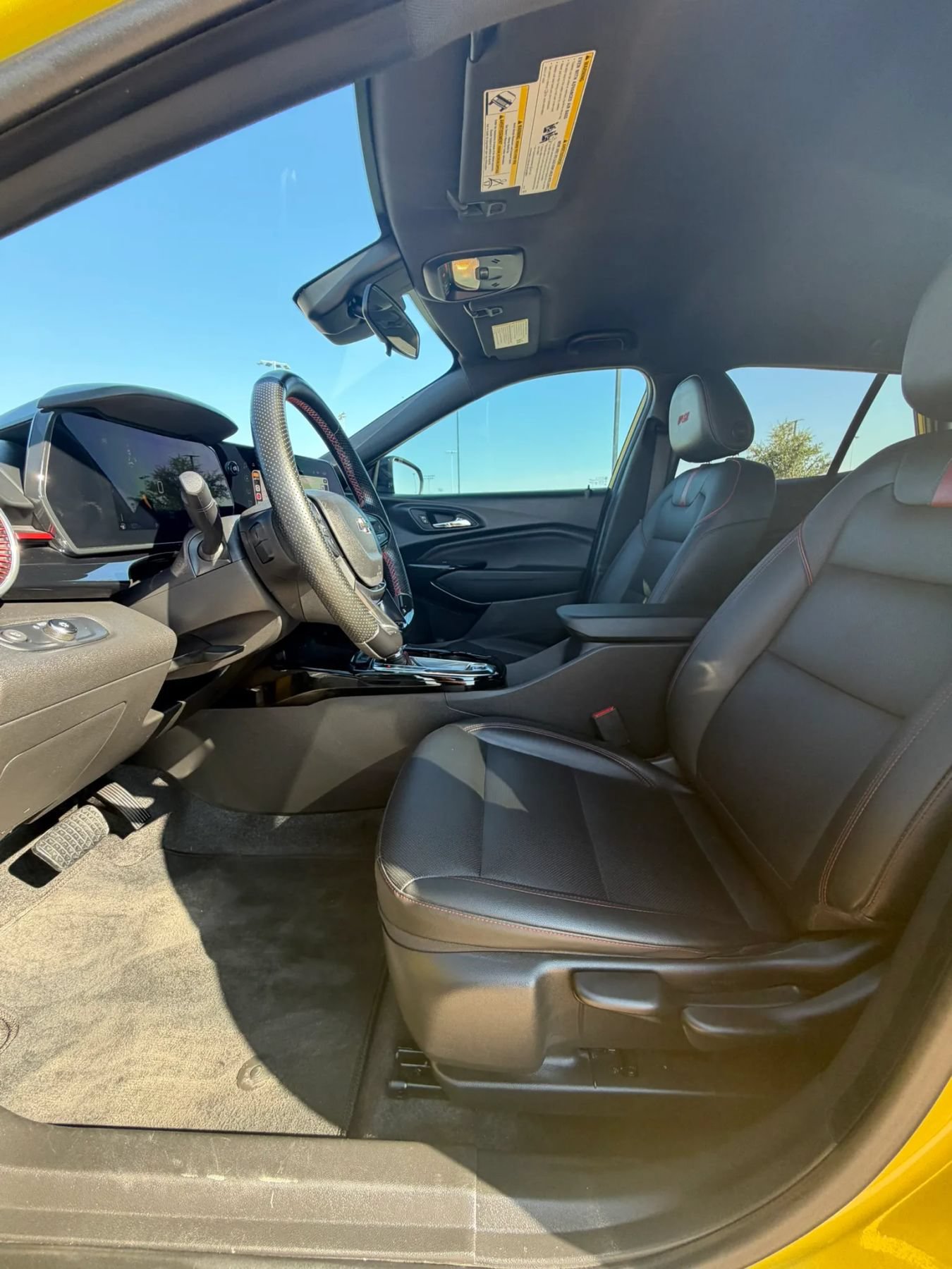 Used 2024 Chevrolet Trax RS w/ Driver Confidence Package FWD image 35